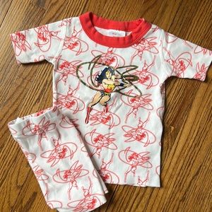 Hanna Andersson six 90 Wonder Women Pajamas